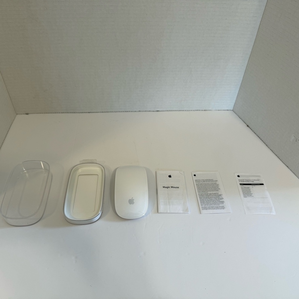 Apple Wireless Mouse - Glossy White